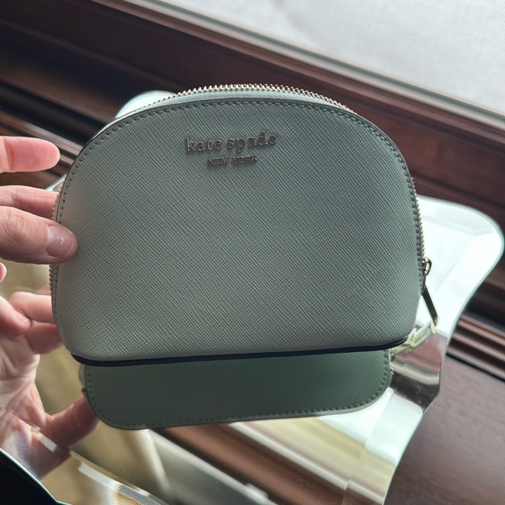 NWOT Kate Spade Saffiano leather dome pouch - mint